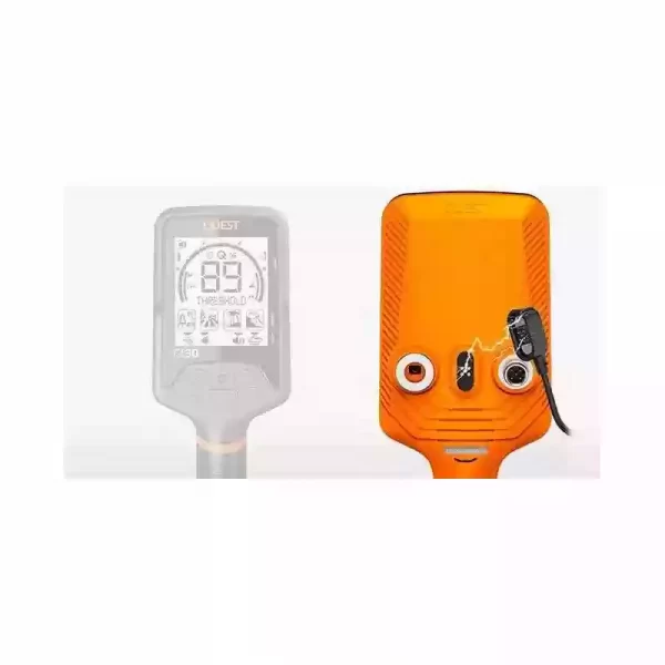 Detector de metales Q30, equipo sumergible con alta resistencia a la interferencia eléctrica y última tecnología en detección de objetos valiosos.